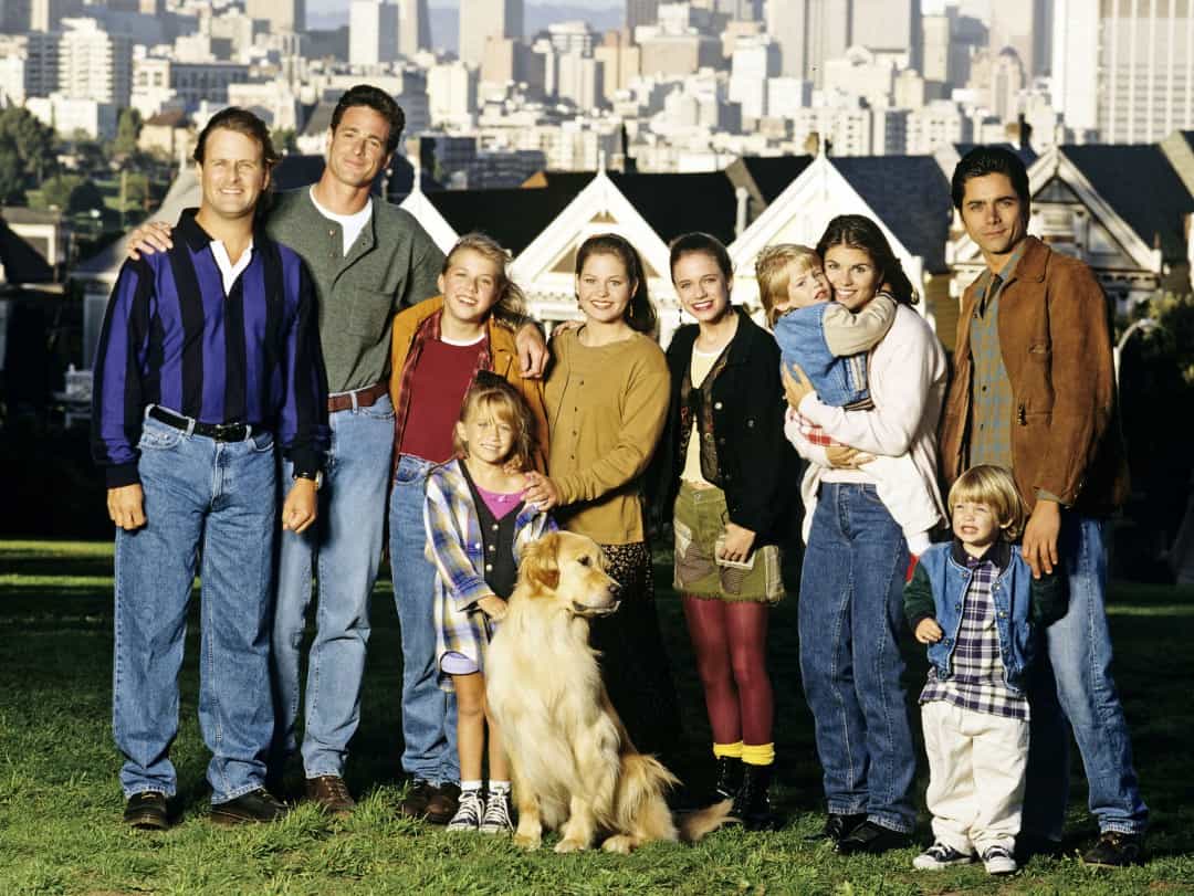 'Full House' cast on location in San Francisco - Season Eight - 9/27/94, Pictured, from left: Dave Coulier (Joey), Bob Saget (Danny), Jodie Sweetin (Stephanie), Mary Kate Olsen (Michelle), Candace Cameron (D.J.), Andrea Barber (Kimmy), Blake Tuomy-Wilhoit (Nicky), Lori Loughlin (Rebecca), Dylan Tuomy-Wilhoit (Alex), John Stamos (Jesse). , (Photo by Craig Sjodin/ABC via Getty Images)