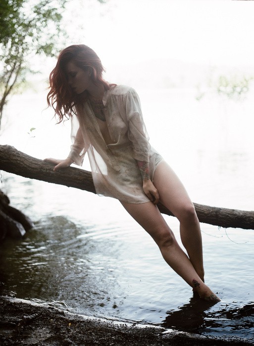 Model | Hattie Watson | Photographer | Jon Duenas