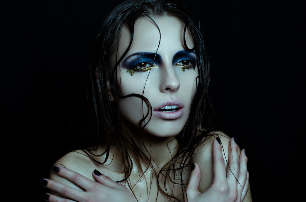 Model: Yulia Aranovska | Photography: Holly Burnham