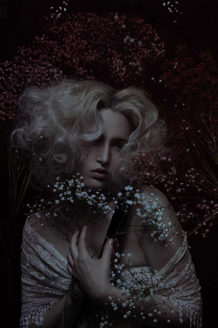 Photograph inspired by Richey Beck ett's 'Tender Abuse' by photographer Holly Burnham | model Melanie Blankeship